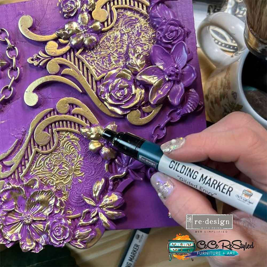 Cece Gilding Marker with chisel tip