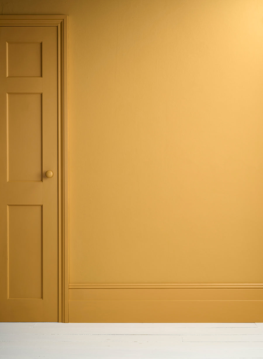 Annie Sloan Carnaby Yellow Satin Paint